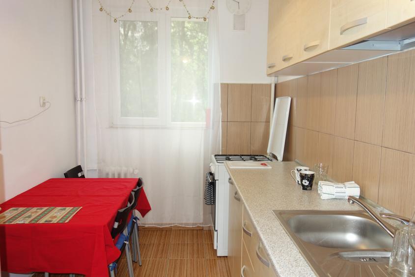 Apartament cu 2 camere semidecomandat în Dristor