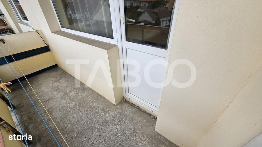 Apartament cu 2 camere decomandat în Ștrand