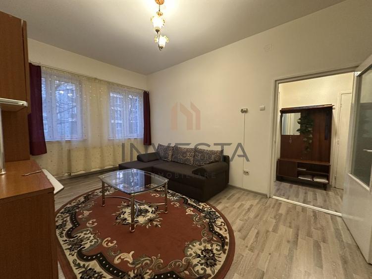 Apartament cu 2 camere semidecomandat în Central — fotografia 1