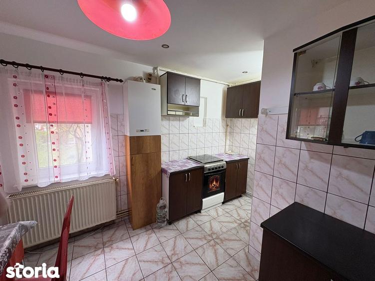 Apartament cu 2 camere, mobilat în Lenin