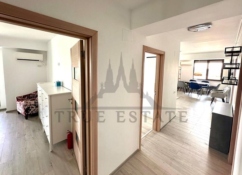 Penthouse cu 3 camere decomandat, mobilat în Matei Voievod