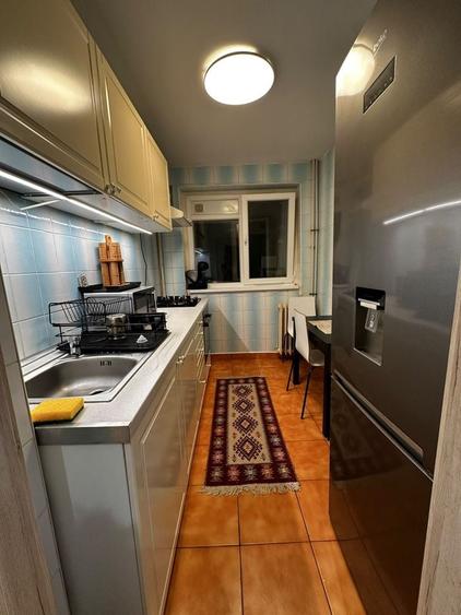 Apartament cu 3 camere decomandat în Militari