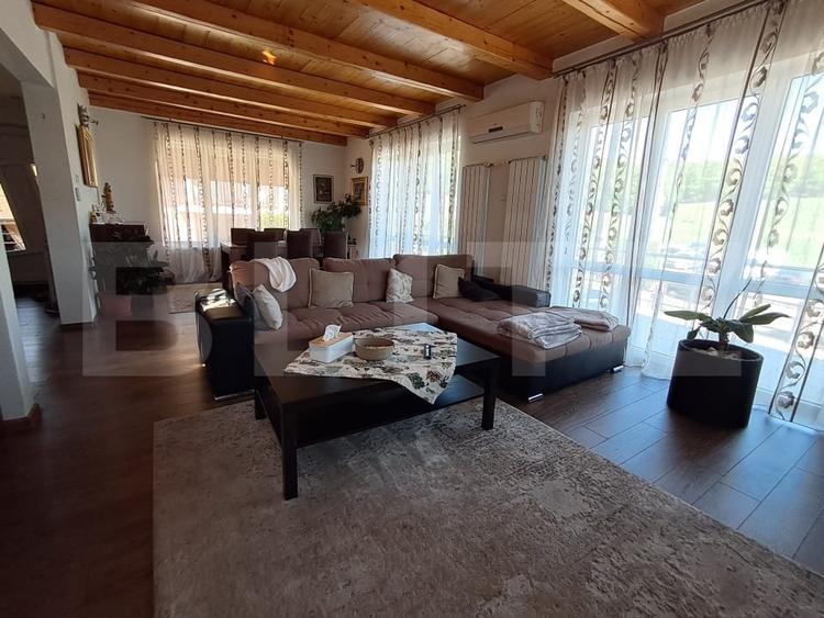 Casă individuală cu 5 camere cu Canalizare în Reghin