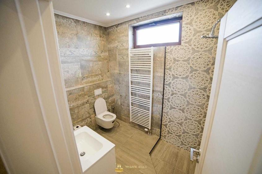 Casă cu 3 camere în Central