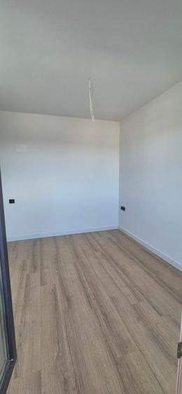 Apartament cu 2 camere semidecomandat în Theodor Pallady
