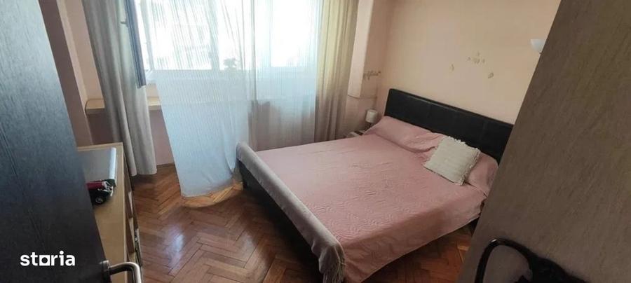 Apartament cu 4 camere decomandat în Turda