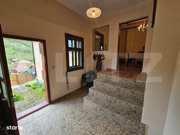 Casă cu 3 camere în Ocoliș