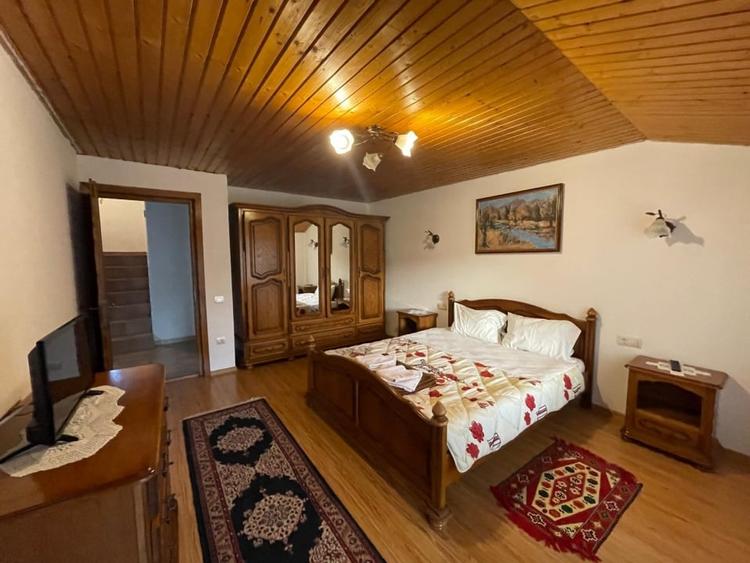 Hotel/Pensiune, de 200 mp, în Firiza
