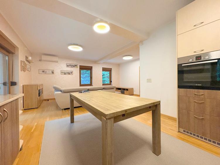 Duplex cu 4 camere cu Canalizare în Dumbrăvița