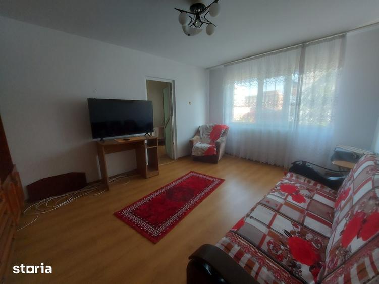 Apartament cu 3 camere în Micro 11