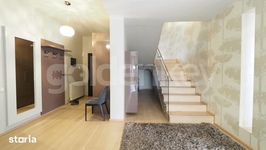 Casă cu 5 camere cu Teren 750 Mp în Central