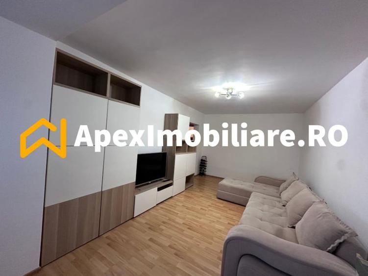 Apartament cu 3 camere decomandat în Giurgiului