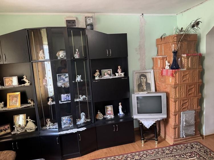 Casă cu 4 camere în Chercea