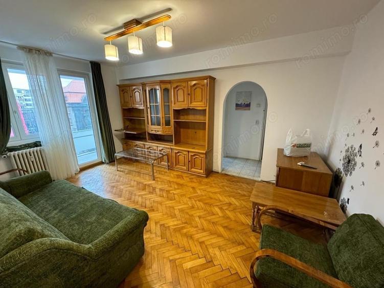 Apartament cu 2 camere semidecomandat în Ultracentral