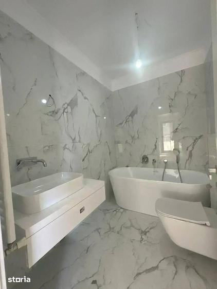 Apartament cu 4 camere în Centrul Civic