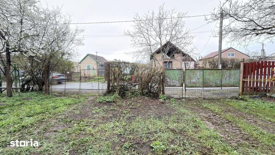 Casă cu 3 camere cu Teren 4108 Mp în Central