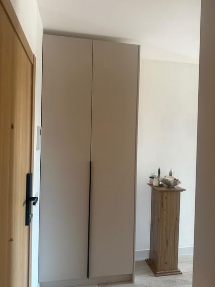 Apartament cu 2 camere semidecomandat în P-ta Presei Libere
