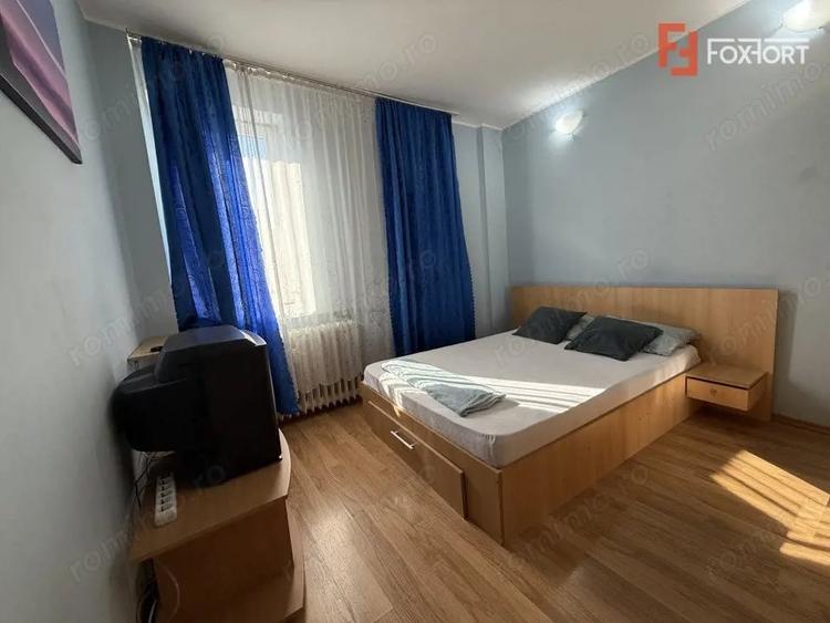 Apartament cu 4 camere semidecomandat, mobilat în Circumvalațiunii