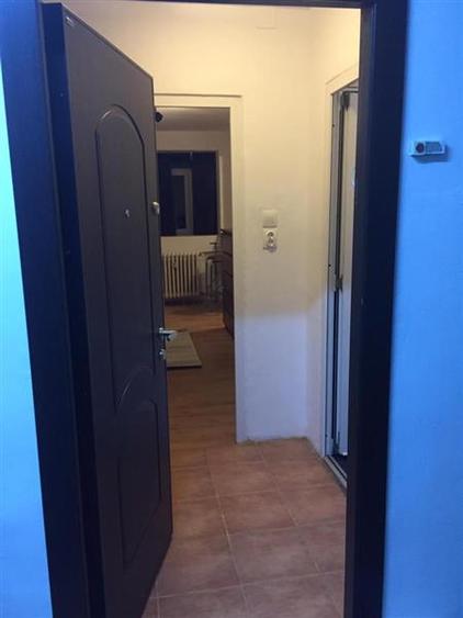 Garsonieră semidecomandată, mobilată în Păcii