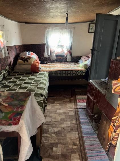 Casă cu 3 camere cu Teren 1400 Mp în Central