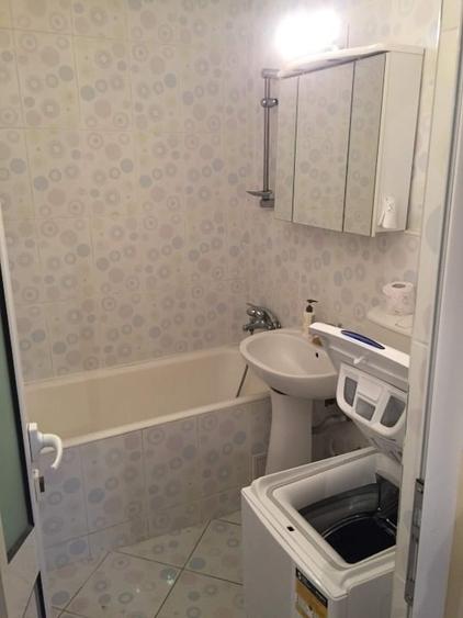 Apartament cu 2 camere semidecomandat, mobilat în Berceni