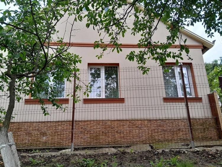 Vand casa in Seceani jud Timi? langa A1