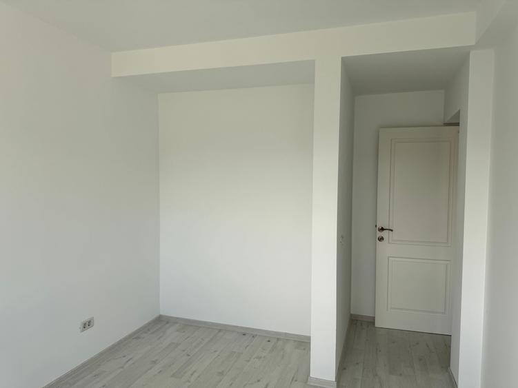 Duplex cu 4 camere cu Canalizare în Vișani