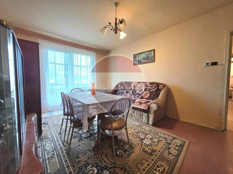Apartament cu 2 camere decomandat în Est