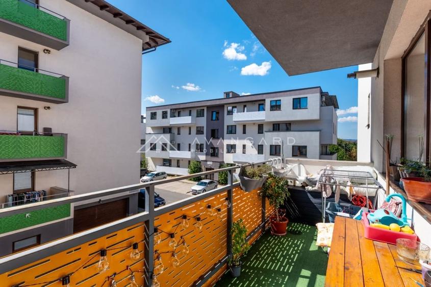 Apartament cu 2 camere semidecomandat, mobilat în Florești