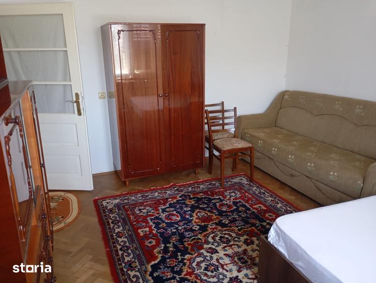 Apartament cu 3 camere în Mărăști
