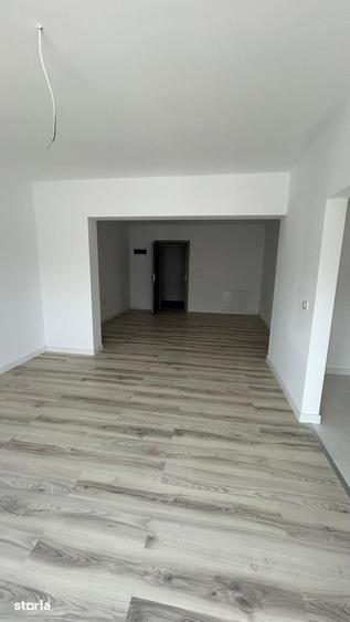 Apartament cu 3 camere în Păulești