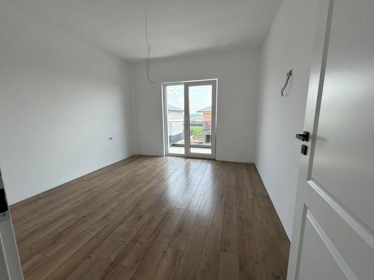 Casă individuală cu garaj și 4 camere! 136mp utili! Comision 0% - 5
