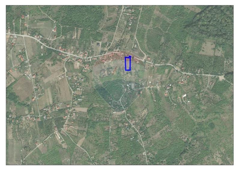 Teren Construcții intravilan de 3201 mp, în Nord-Est