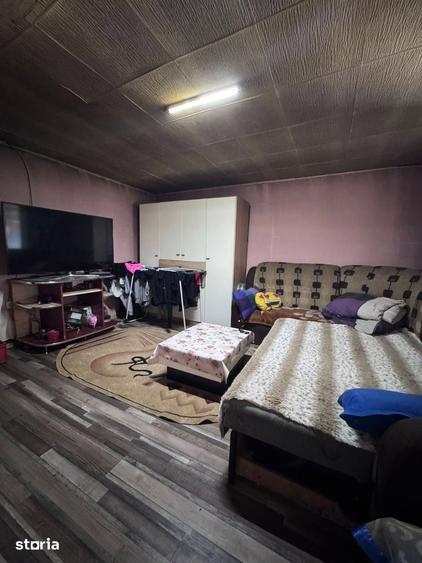 Casă cu 4 camere cu Teren 1400 Mp în Brateiu