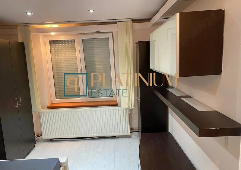 Apartament cu 4 camere semidecomandat, mobilat în Complex Studențesc