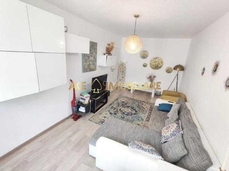 Apartament cu 3 camere decomandat, mobilat în Metalurgiei