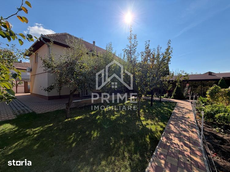 Casă cu 5 camere decomandat cu Teren 356 Mp în Teiu