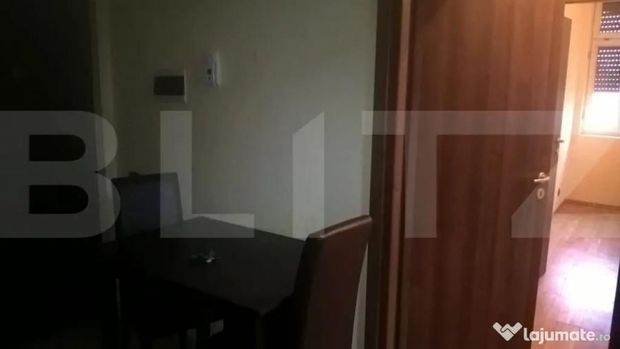 Apartament cu 2 camere decomandat în P-ța Unirii