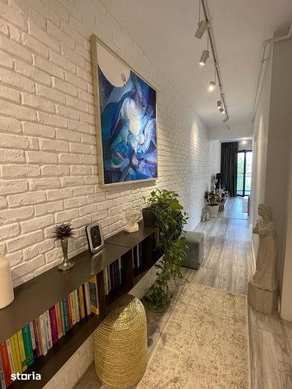 Apartament cu 2 camere decomandat în Tei