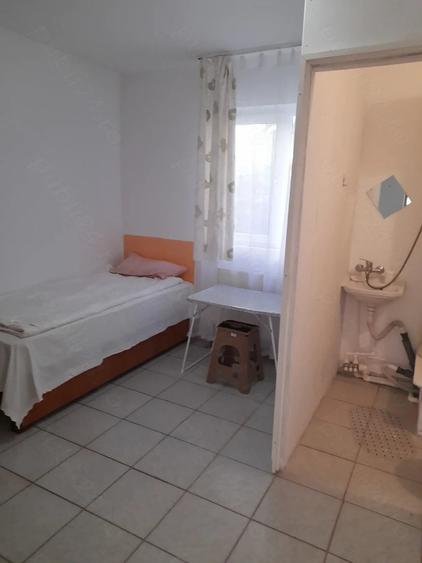 Apartament cu 3 camere decomandat în Ciarda Roșie