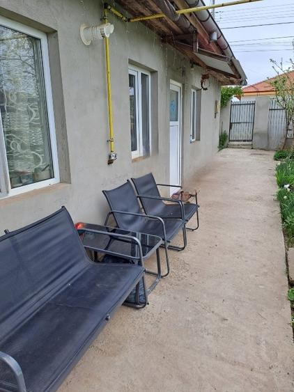 Casă individuală cu 3 camere cu Canalizare în Limanu