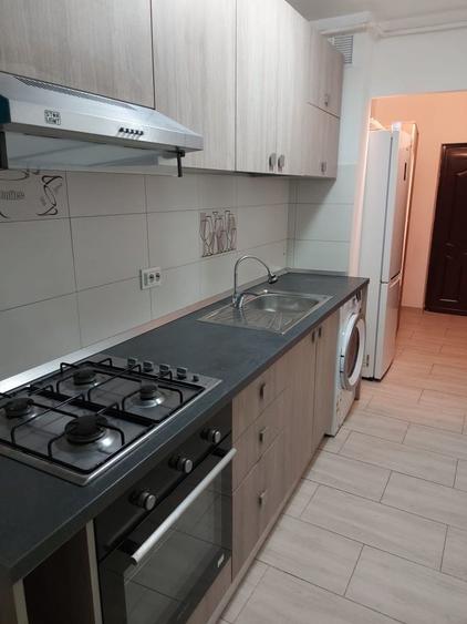 Garsonieră decomandată în Central