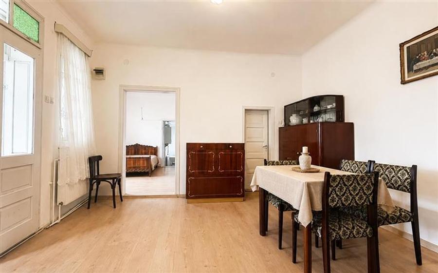 Apartament cu 3 camere decomandat, mobilat în Unirii