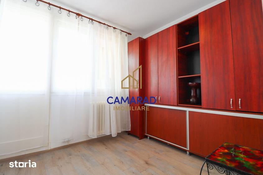 Apartament cu 4 camere decomandat în Drumul Taberei