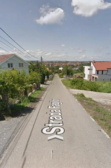 Teren de 500 mp, în Exterior Vest