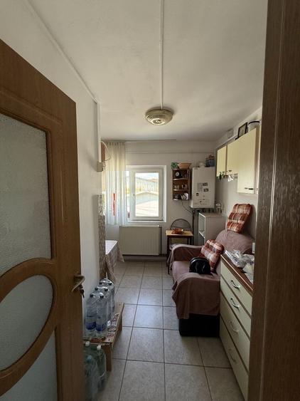 Vand spartament cu o camera - 4