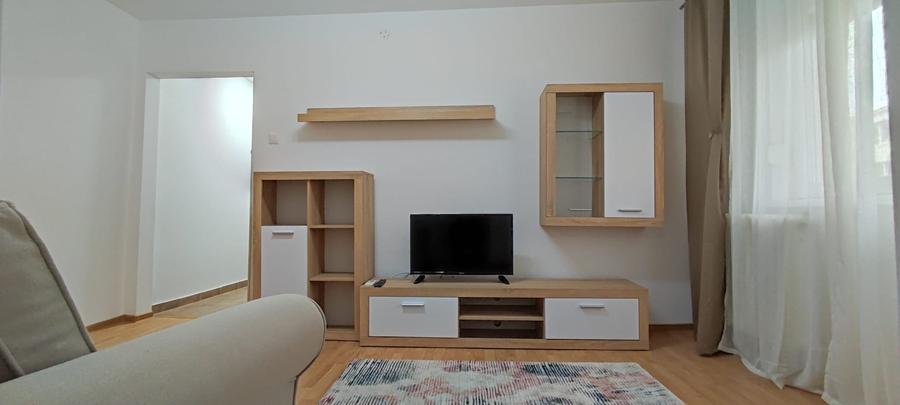 Apartament cu 2 camere semidecomandat, mobilat în Spitalul Județean