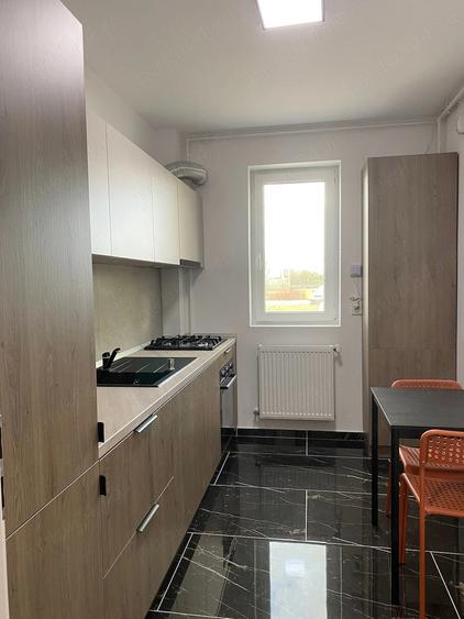 Inchiriez apartament 2 camere - 1
