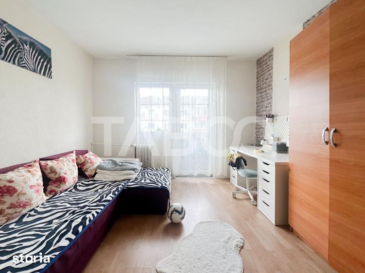 Apartament cu 3 camere semidecomandat în Grigorescu — fotografia 1
