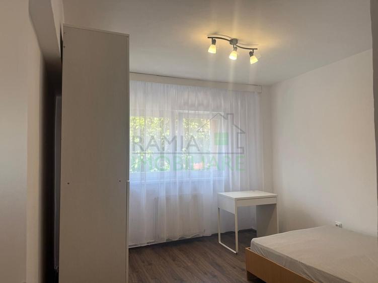 Apartament 3 Camere Decomandat, Etaj 1, Tractorul - 9